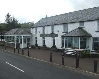Halfway House Hotel - Larne - Будівля