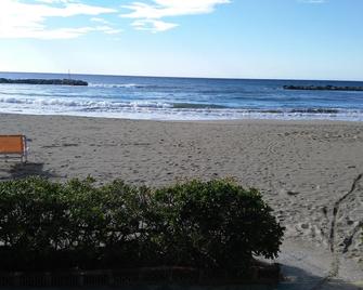 Casa Marina - Taggia - Plage
