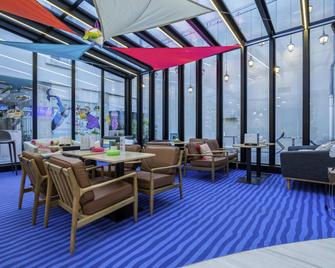 이비스 스타일스 라 로셸 센터 - 라로셸 - 바