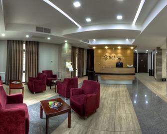 Solutel Hotel - Bishkek - Lobby