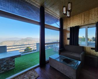 Perrys Cottage - New Tehri - Living room