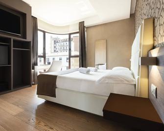 Mokinba Hotels Baviera - Milan - Bedroom
