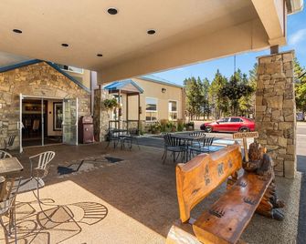 Yellowstone West Gate Hotel - West Yellowstone