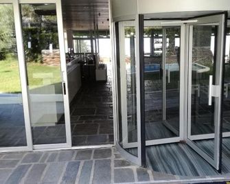 Apollon Suites - Kárystos - Outdoors view