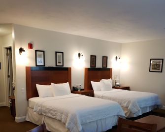 Crescent Suites Hotel - Waltham - Спальня