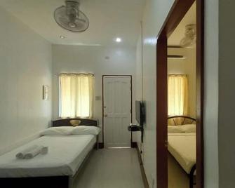 Palajuanders Inn Palawan - Puerto Princesa - Schlafzimmer