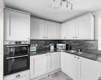 The Albatross - Carnoustie - Kitchen