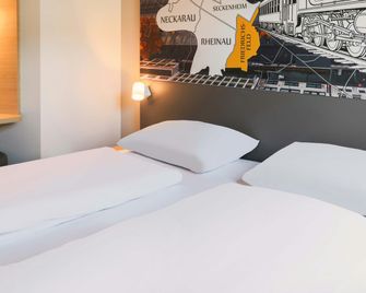 B&b Hotel Mannheim-friedrichsfeld - Mannheim - Building