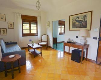 Relais Rantegosa - Chiavari - Wohnzimmer