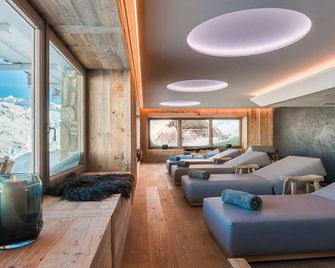 Sunny Valley Mountain Lodge - Bormio - Lounge