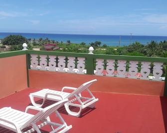 Hostal Olivia. Boca de Camarioca - Cárdenas - Balcony
