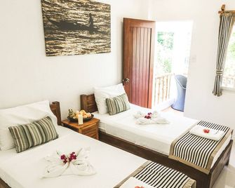 Evolution Dive and Beach Resort - Daanbantayan - Bedroom