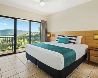 Sea Star Apartments - Airlie Beach - Bedroom