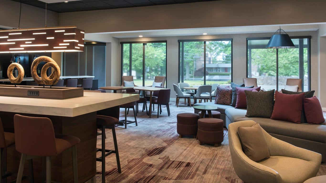 Courtyard by Marriott Lincroft Red Bank