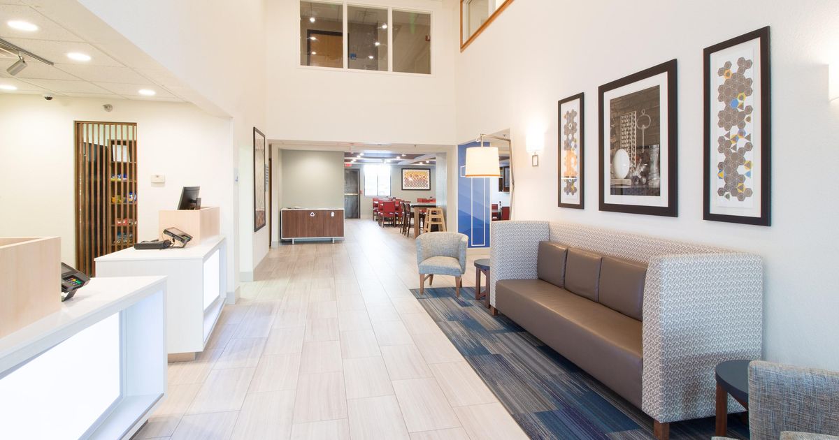 Holiday Inn Express & Suites Worthington à partir de 117 €. Hôtels à Worthington KAYAK