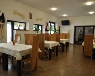 Mountain-Rest Pension - Ciceu - Restaurante