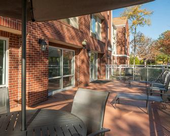 Fairfield Inn & Suites by Marriott Memphis Germantown - Germantown - Balcony