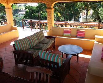 An Amazing 3 Bed Grenada Villa With A Captain's Sea View! - Lance aux Épines - Balcony