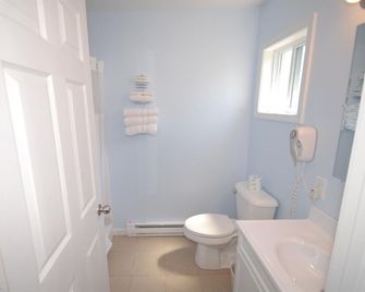Wayside Motel - Saint Ignace - Bathroom