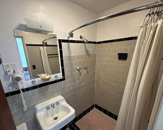 Four Oaks Lodging - Smithfield - Bad