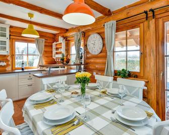 Amazing Home in Vinogradi Ludbreski With 2 Bedrooms, Wifi and Outdoor Swimming Pool - Ludbreg - Comedor