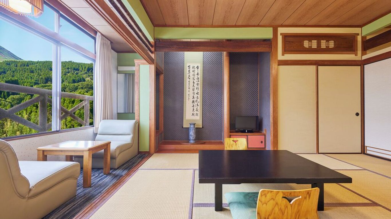 Kamenoi Hotel Aso Park Resort