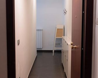 Via Vai Guest House - Battipaglia - Corridoio