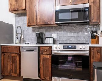 The Library - Sedalia - Keuken