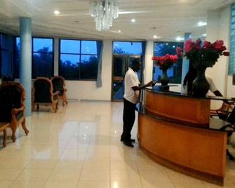 Paradise Resort, Lake Bosomtwe - Kuntanase - Recepción