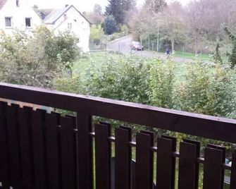 Pokoje w Uzdrowisku - Niemcza - Balkon
