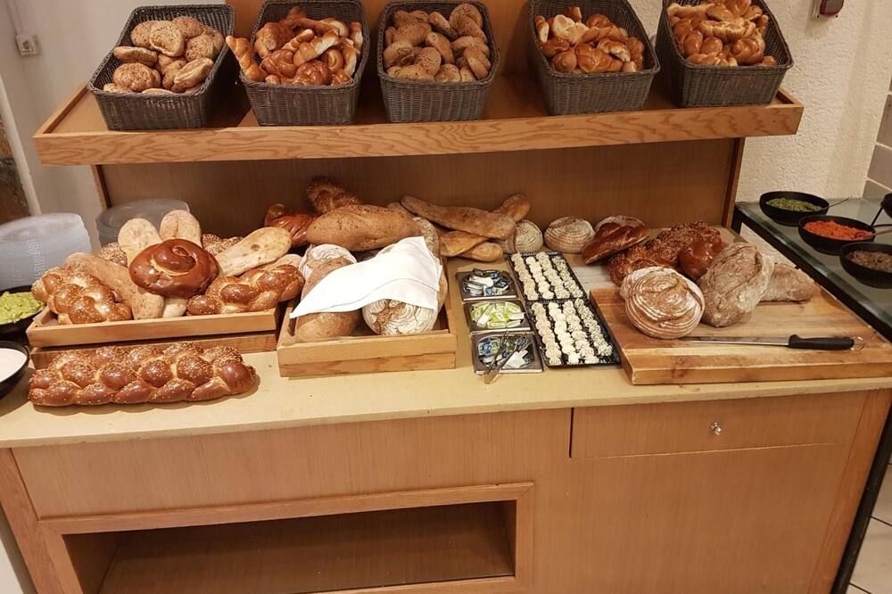 מלון קיבוץ שפיים