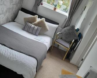 Debonair bnb @33 - Bromsgrove - Bedroom