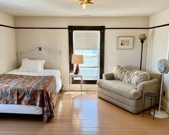 Waterway Getaway - a view from every room - Onancock - Habitación