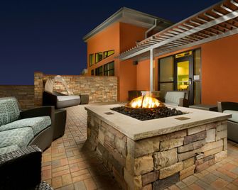 Residence Inn by Marriott Tyler - טיילר - פטיו