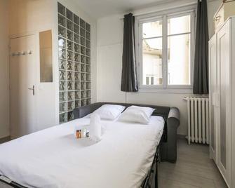 Modern and comfortable studio close to Paris - Montrouge - Chambre