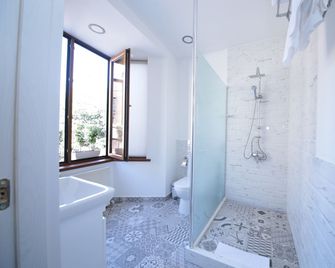 Boutique Stay - Tiflis - Baño