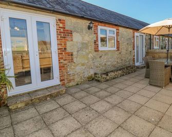 Parlour Cottage, Newport - Newport - Patio