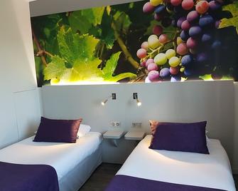 Logis Hotel L'escargotière Dijon Sud - Chenove - Chenôve - Slaapkamer