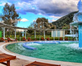 Balcova Termal Hotel - Esmirna - Piscina