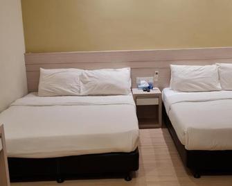 Star Tree Homestay -Contactless Self Check in - Kuantan - Bedroom