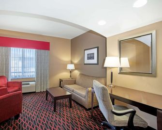 La Quinta Inn & Suites by Wyndham Conway - Conway - Sala de estar
