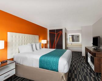 Howard Johnson by Wyndham Modesto Ceres - Modesto - Soveværelse