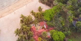 amã Stays & Trails Beach House Madh Island, Mumbai - Mumbai - Udsigt