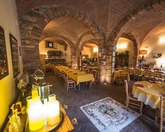 Le Vecchie Cantine - Chianni - Ресторан