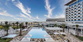 Rixos Gulf Hotel Doha - Doha - Pool