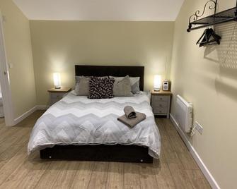 Southernwood - Garden Lodge 12 - Didcot - Bedroom
