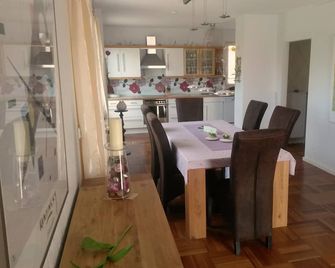 Exclusive wellness and holiday domicile near the beach - Hohwacht - Jídelna