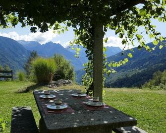 Holiday Home Rustico Montanara by Interhome - Acquarossa - Patio