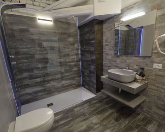 Resilienza - Mira - Bathroom
