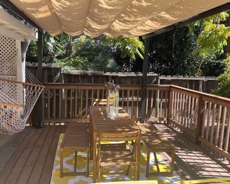 All Inclusive Amenities:kayak,sup,pedal Boat,pingpong,pickleball,movie Nt &more! - Nice - Binnenhof